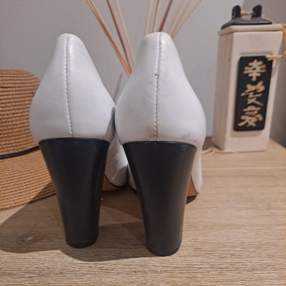 Court shoes - Picture 3 of 6